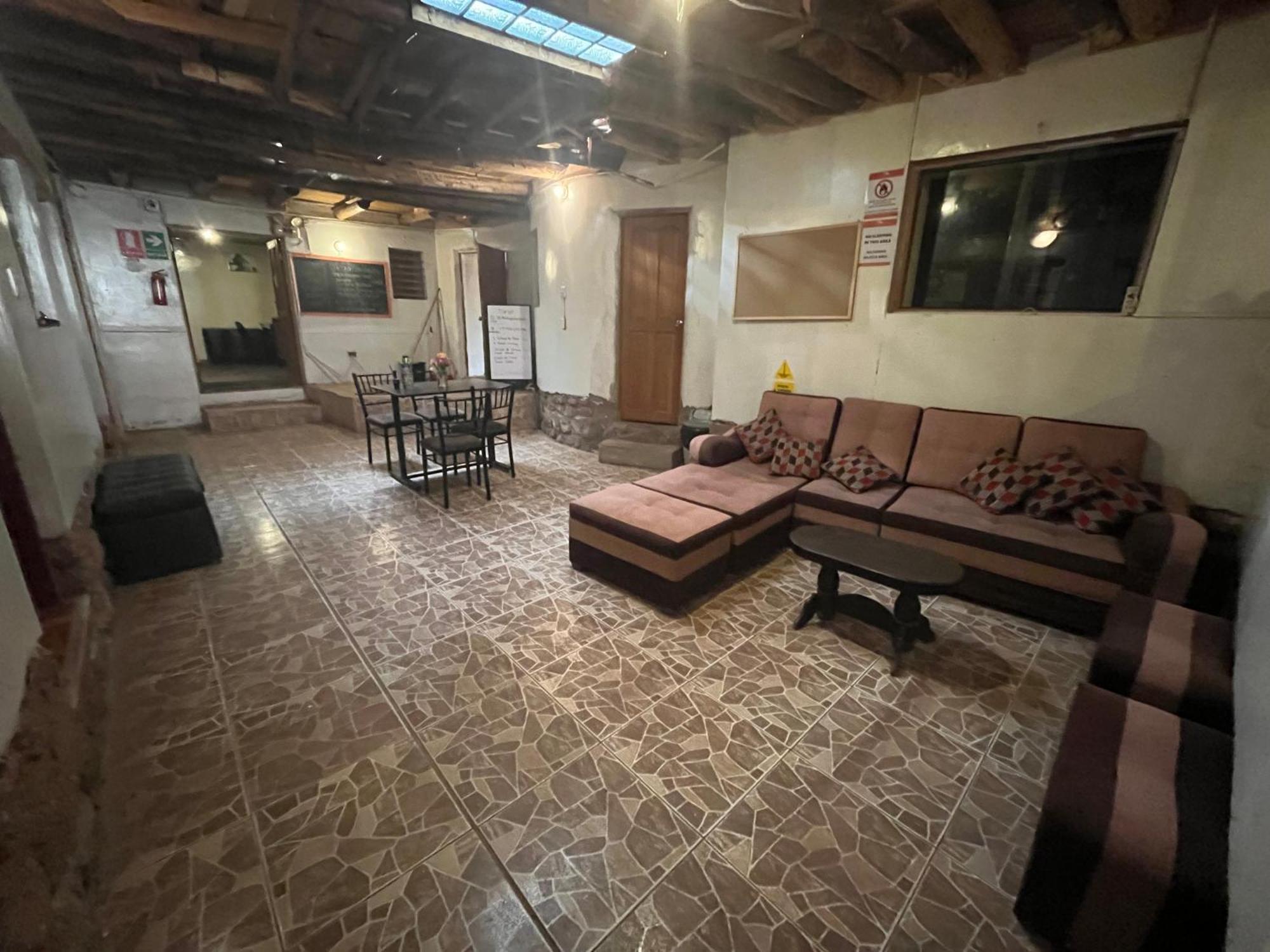 Intihuatana Hostel Písac Esterno foto